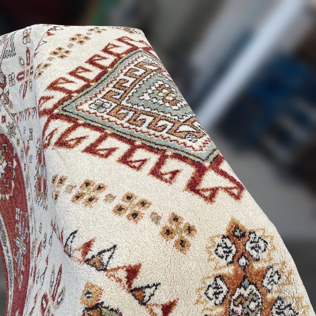 美品　ベルギー絨毯　200×200cm