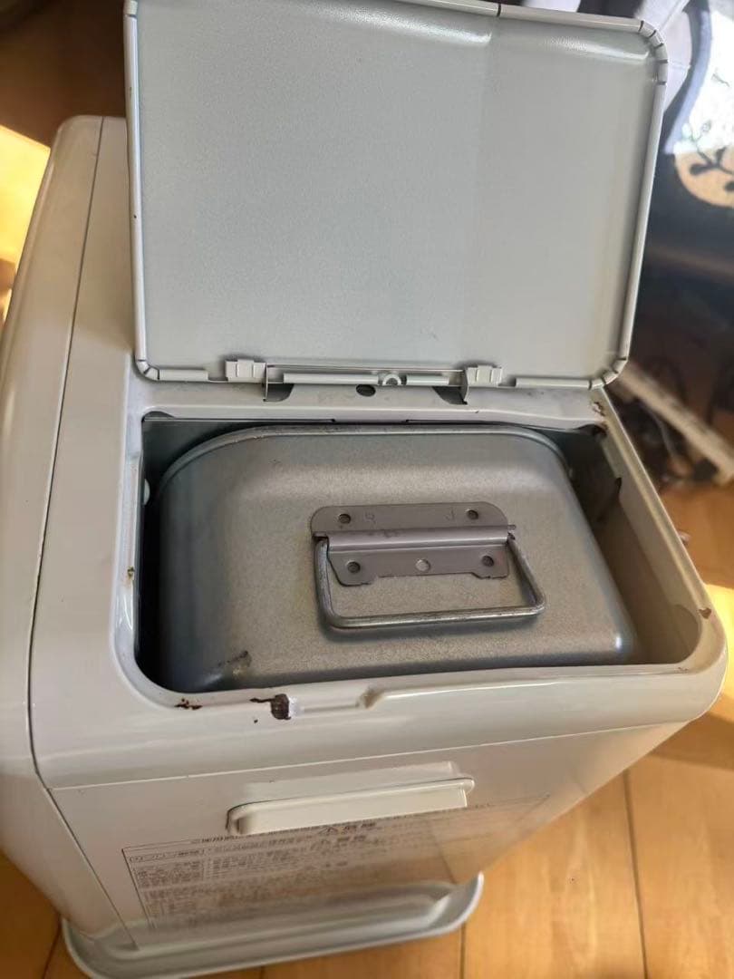 コロナ✨灯油ファンヒーター FH-G3218Y-W