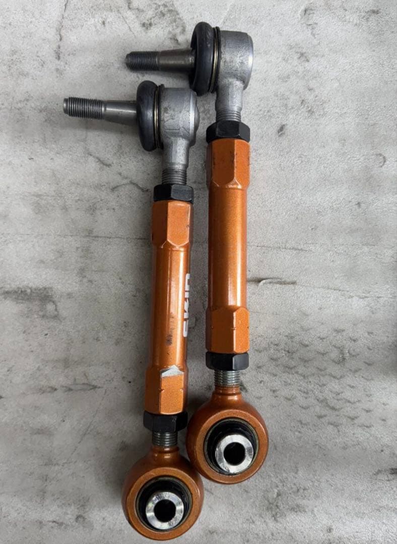 クラウン　スキッドレーシングアッパーアームトーコントロール　　テンションロッド