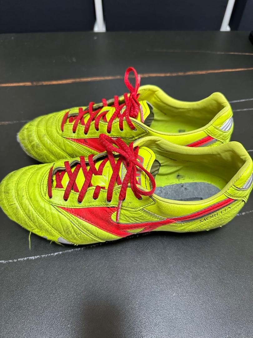 サッカースパイク ミズノ モレリア