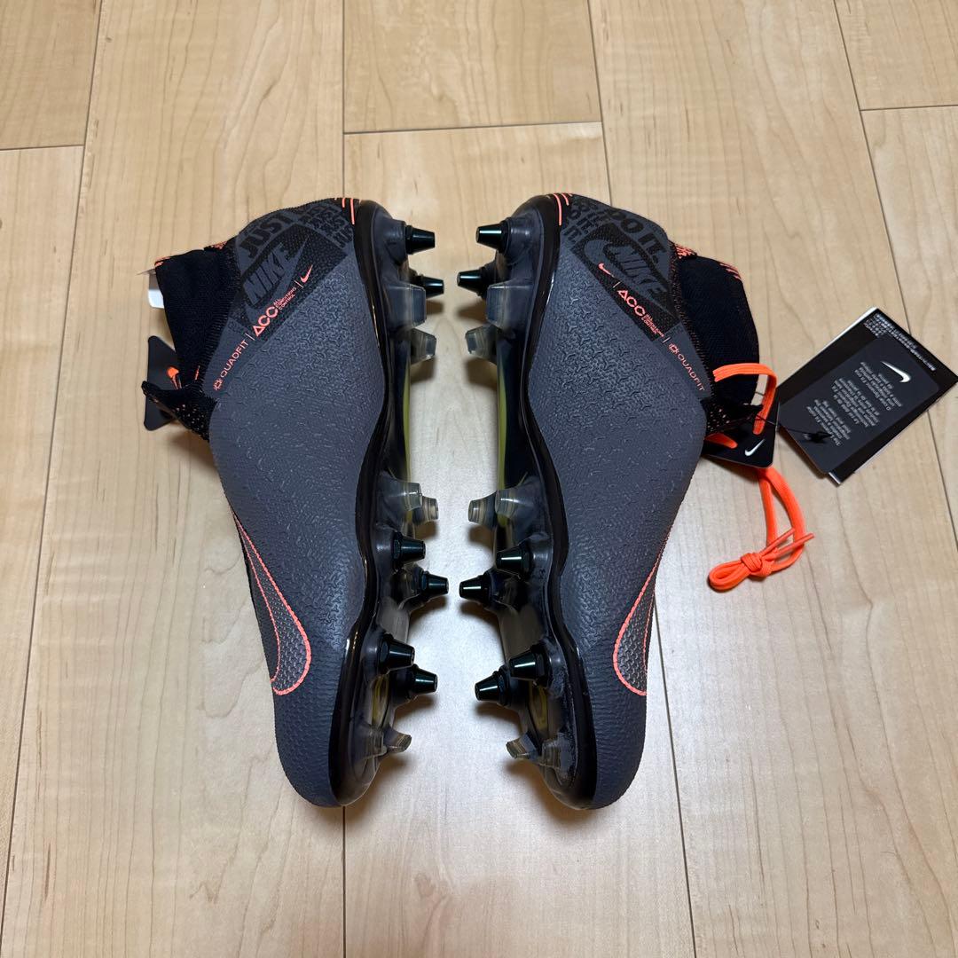 新品　サッカースパイク　ファントムビジョン　28 SG トップモデル　NIKE