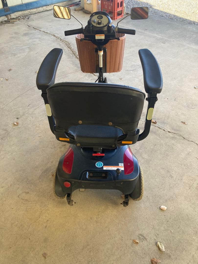 NOAA mobile‪α‬ WT-T4G セニアカー 引取り限定