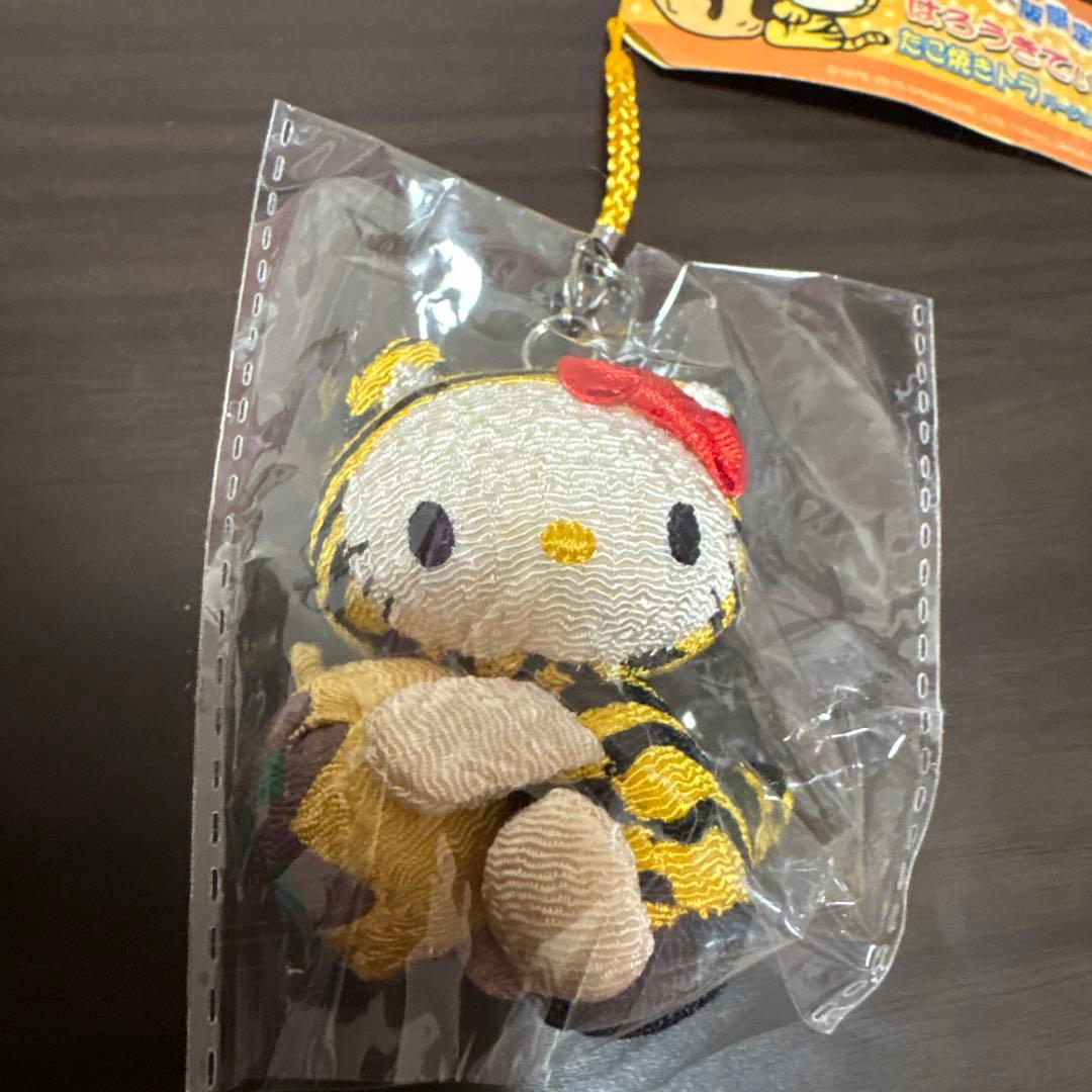 ご当地キティ　大阪限定 ハローキティ トラ ストラップ