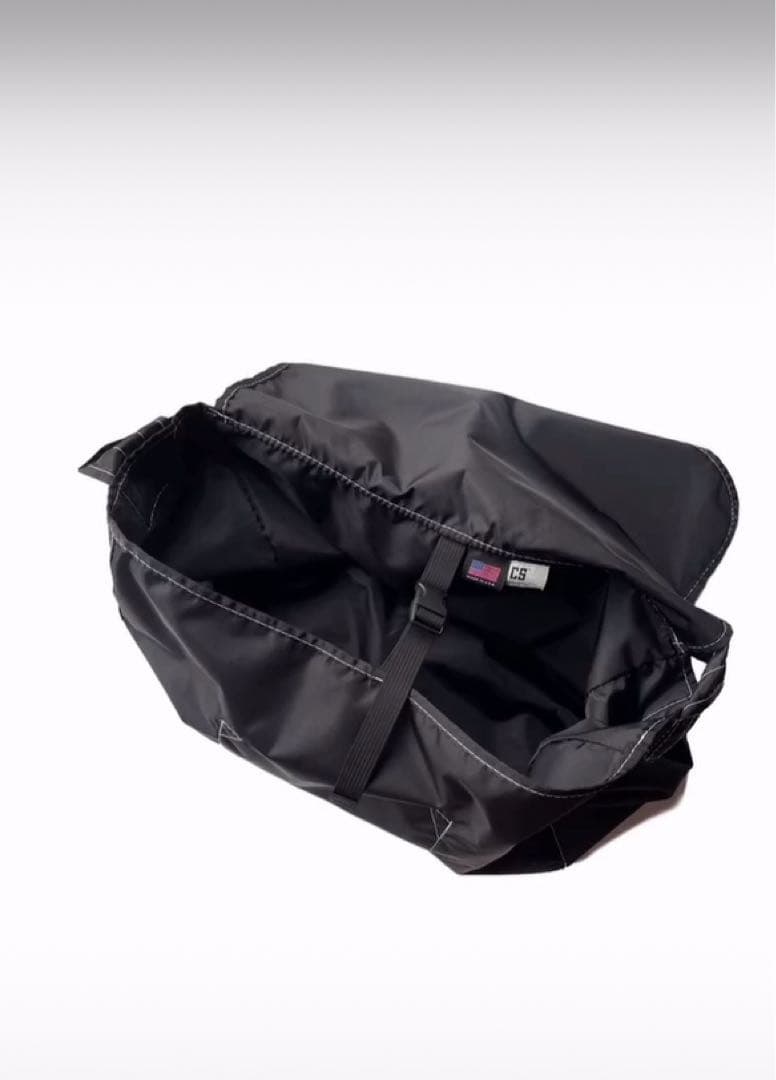 SMOKE T ONE ナイロン ニュースペーパーバッグ