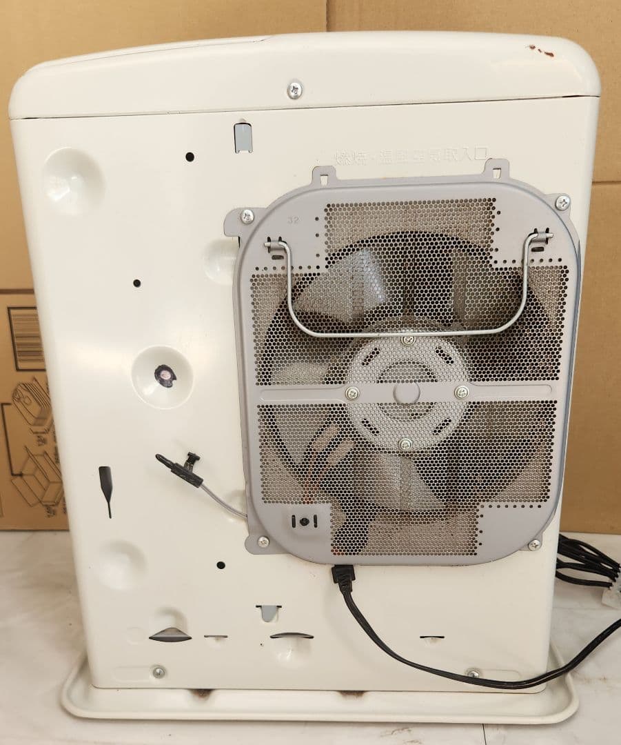 22年製 Dainichi FWY-32R1 石油ファンヒーター 001