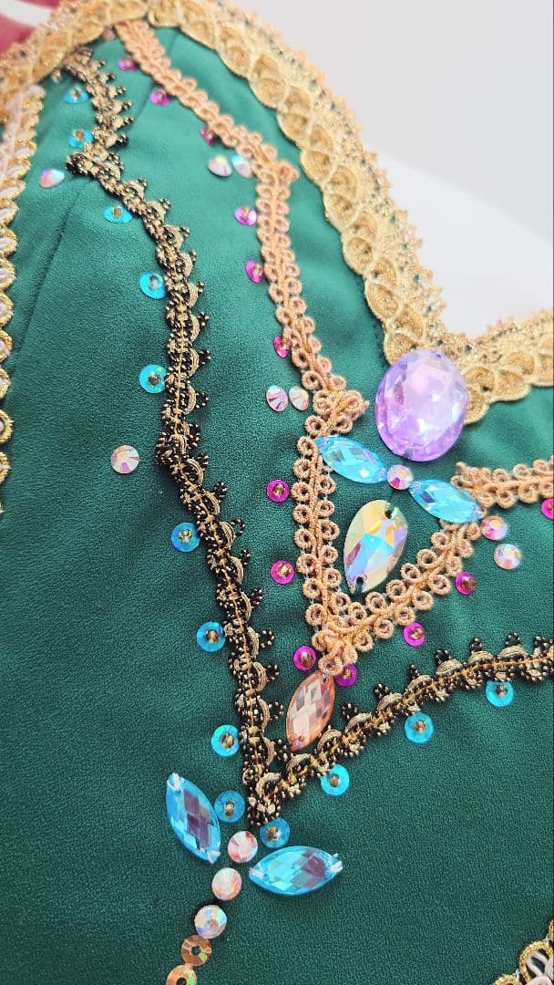 【エスメラルダ、海賊、パキータ】 チャコット・バレエ衣裳 袖飾り付き ６号