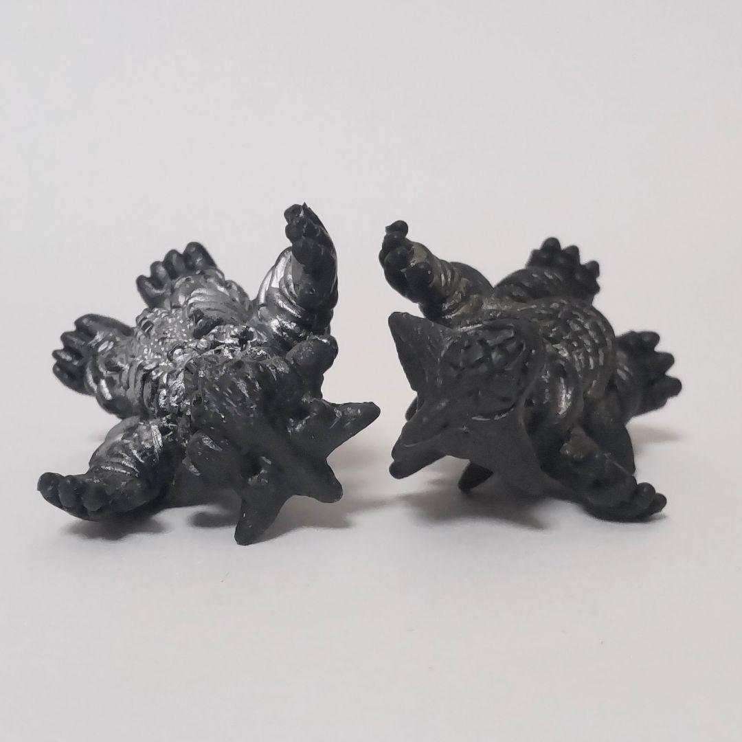 sasuさん用★コレ330,331　ウルトラマン怪獣消しゴム　デビロン＆ガモス黒