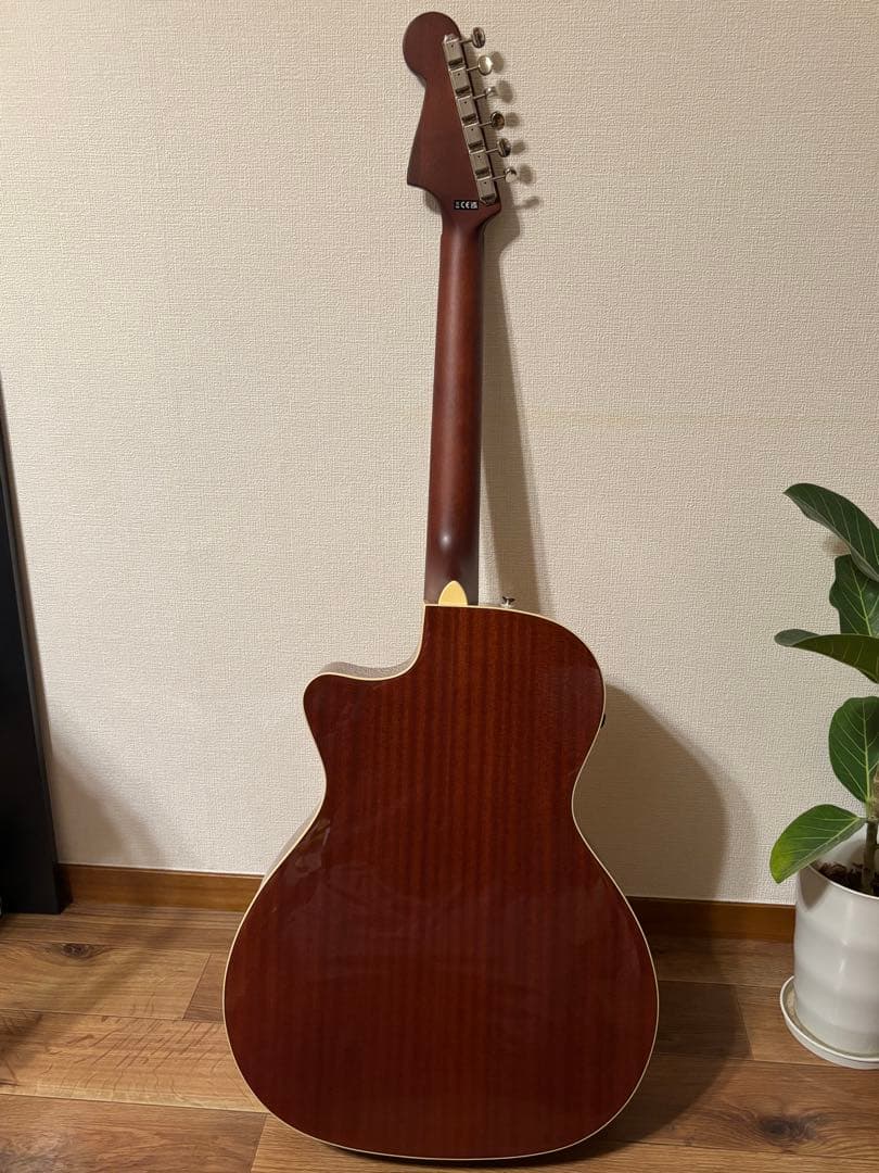 Fender Newporter Player アコースティックギター