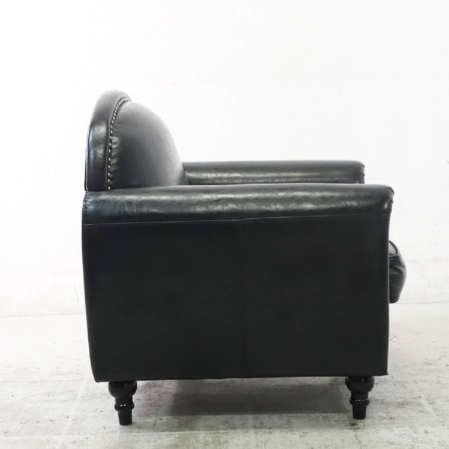 ヴィンセントコレクション シングルソファ ブラック 鋲打ち 英国アンティーク調
