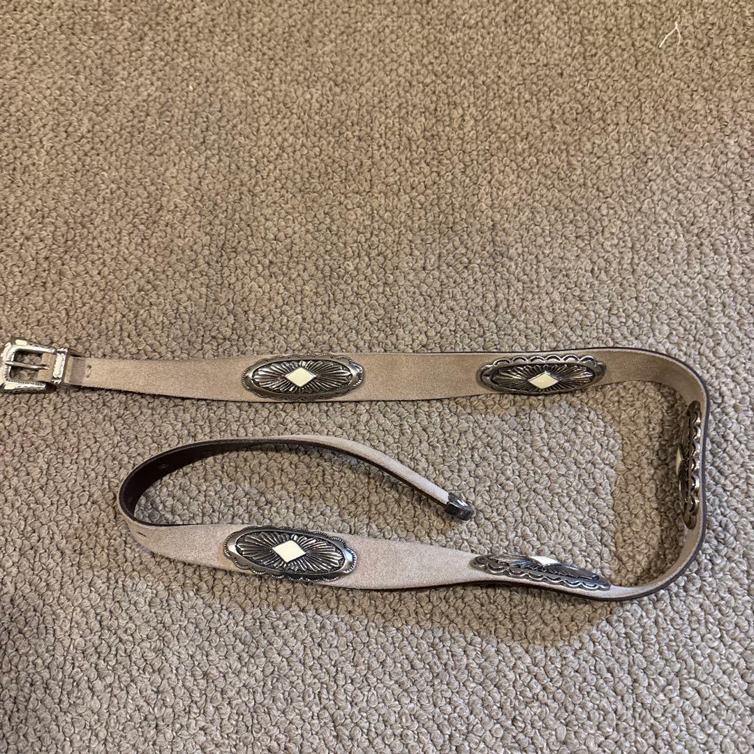 Puntovita 本革 コンチョベルト　グレージュ