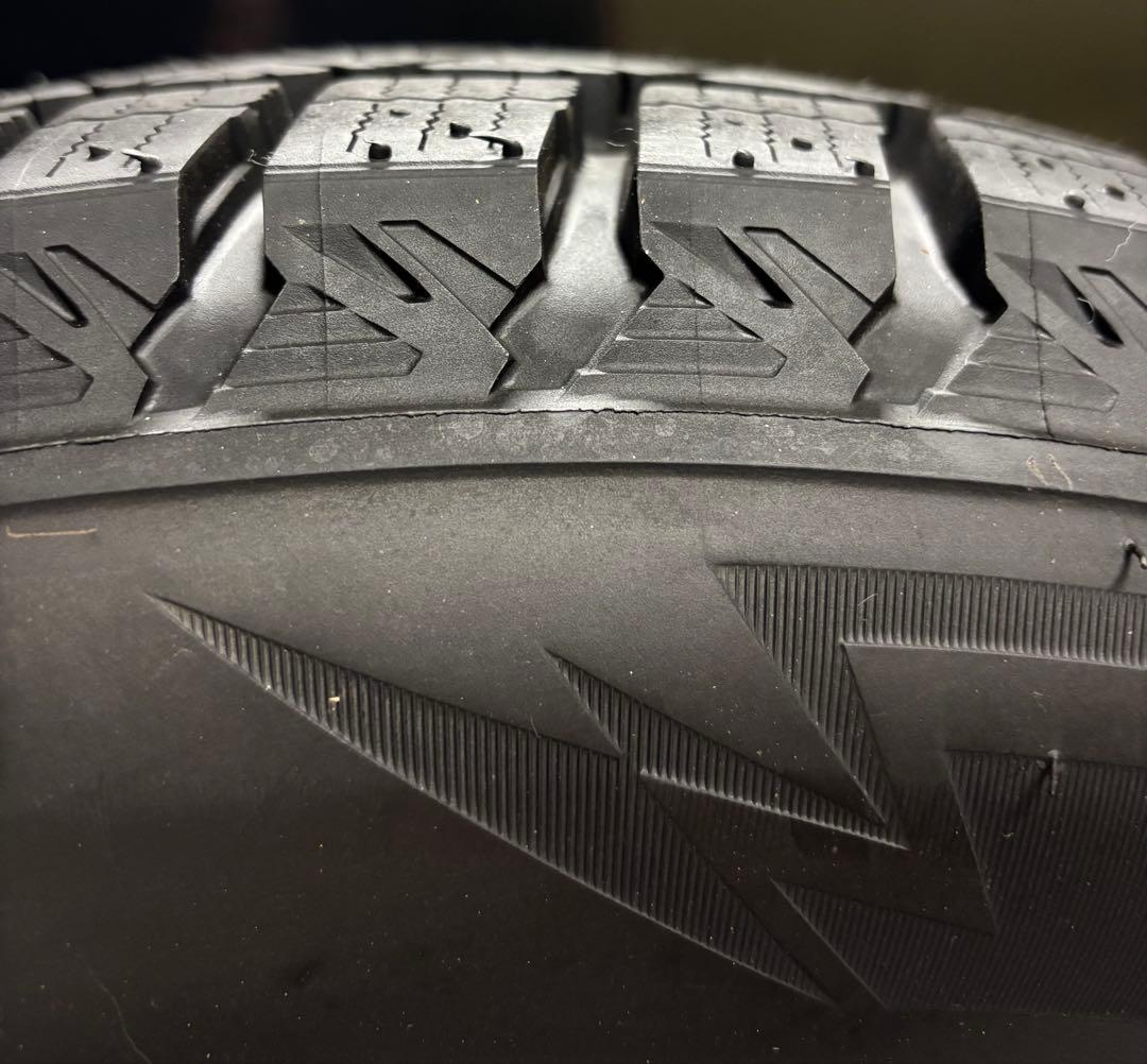 アルファード　ヴェルファイア　40系 スタッドレスタイヤ　18インチ