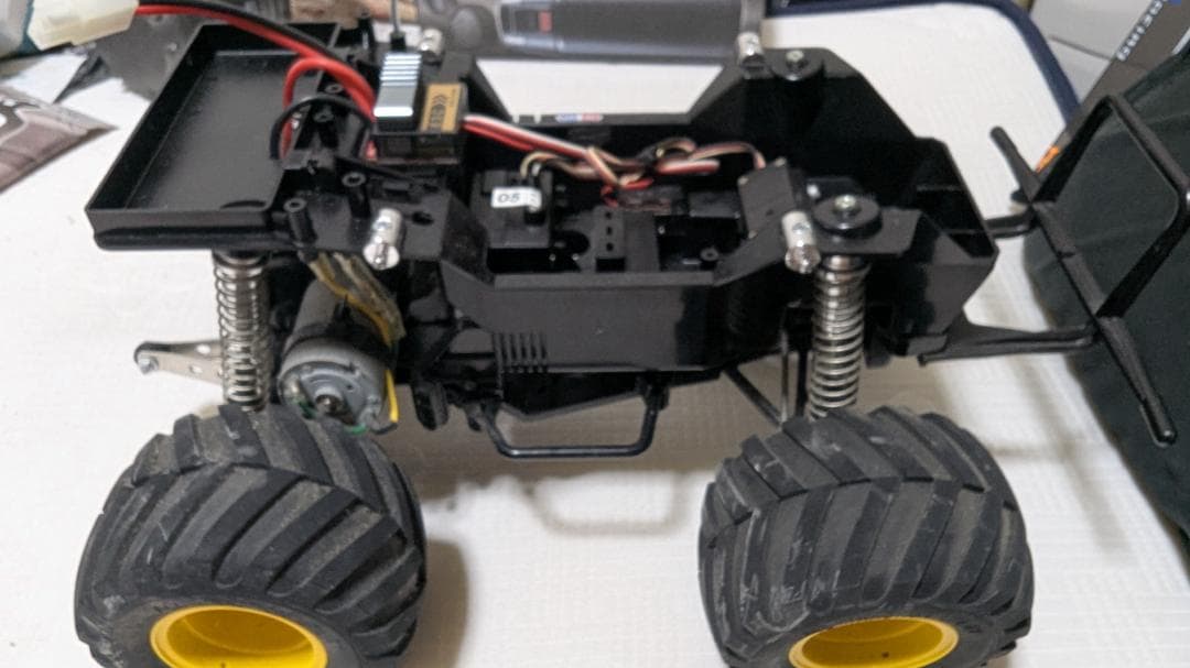 VANESSA LUNCH BOX ラジコンカー