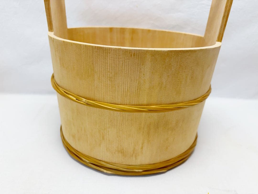 美品 茶道具 水張桶 手桶水指 木地 割蓋付き 水屋道具 露地道具 茶事 紙箱