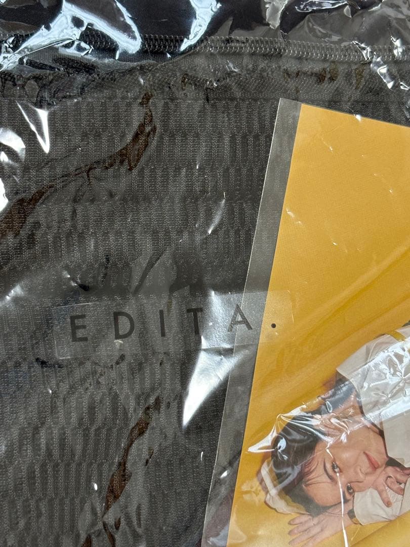 エディータ　ボディバック　Ｌ　未開封　ブラック