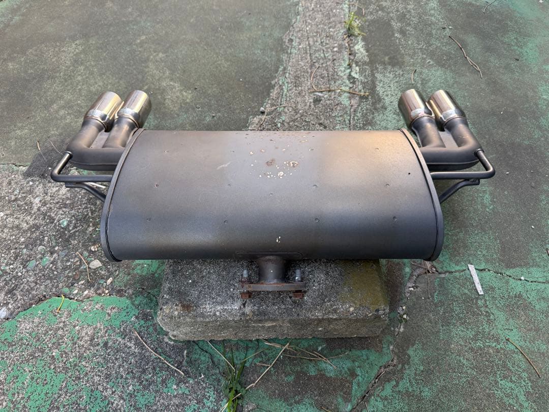 k*k様 レクサスct LEXUSct200h モデリスタ4本出しマフラー