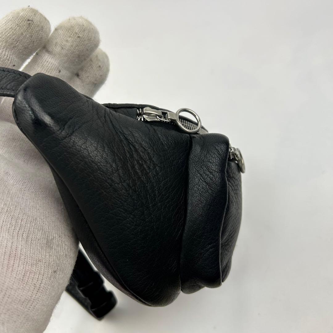 【美品】アエタ　ボディバッグ　ウエストポーチ　S ディアスキン　レザー　ブラック