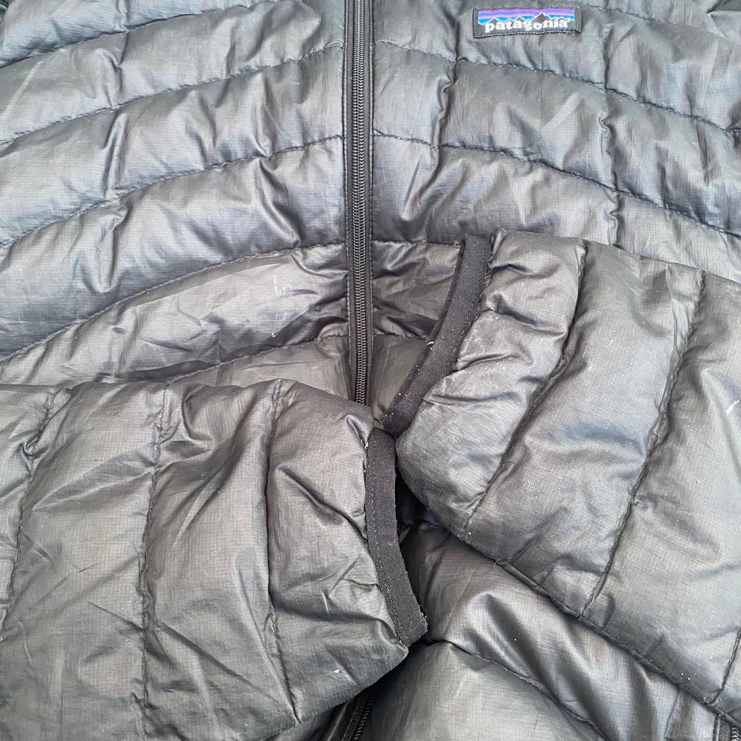 Patagonia 短丈 ダウンジャケット y2k テック系 12年製 黒 人気