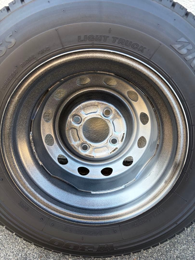 145/80R12 Bridgestone 4本スタットレスタイヤ・ホイール