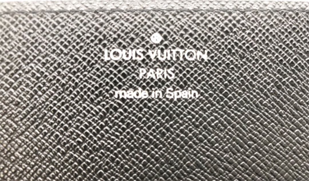 T1272 未使用☆ ルイヴィトン エピ カードケース ケース ブラック