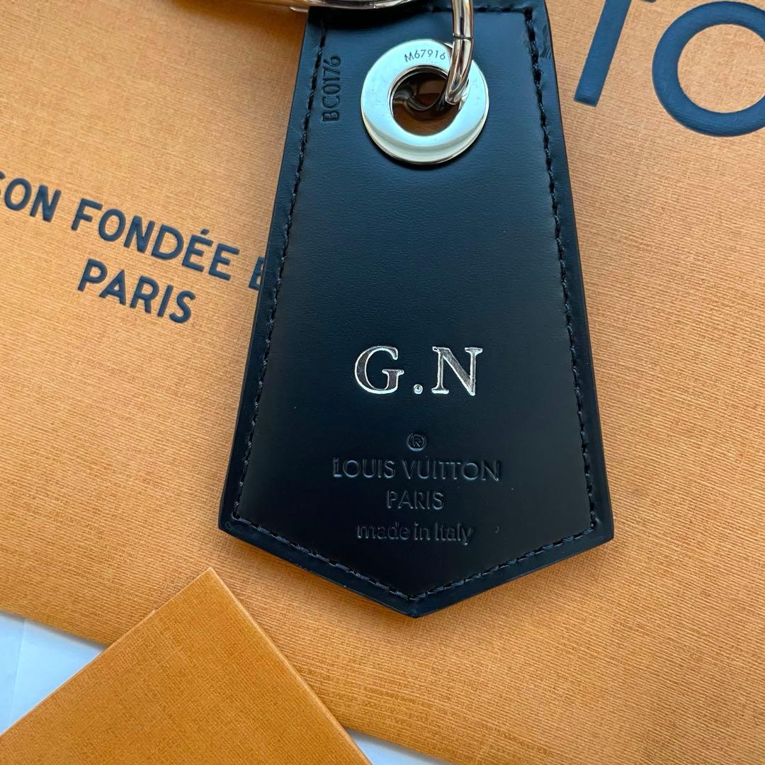 ほぼ新品 ルイヴィトン ダミエ グラフィットキーリング M67916