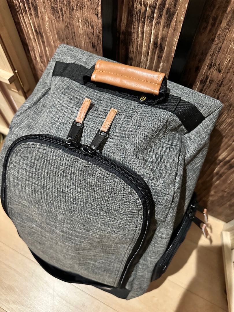 eb’s CONTAINER WHEEL & TOTE BAG