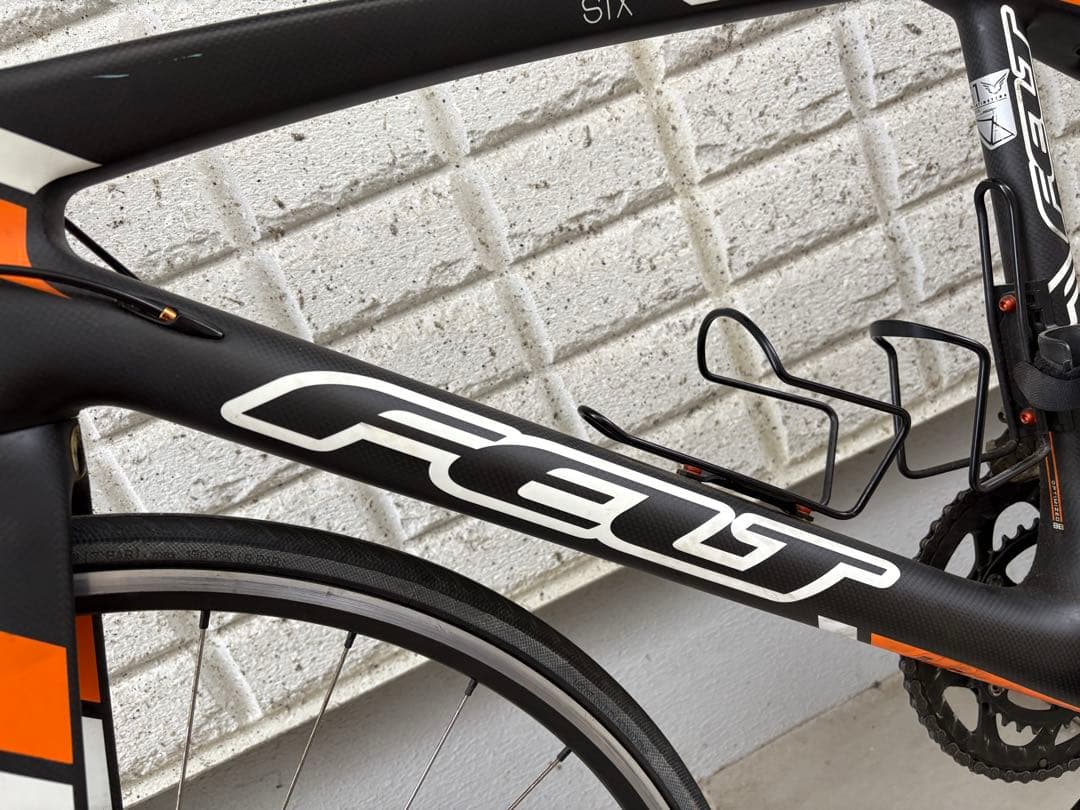 FELT ロードバイク カーボンフレーム 黒・オレンジ