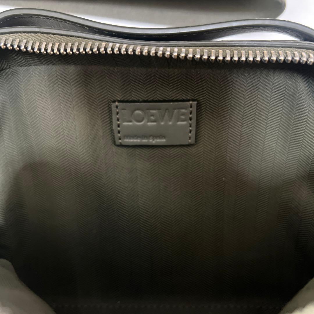 LOEWE ダークグレー ショルダーバッグ