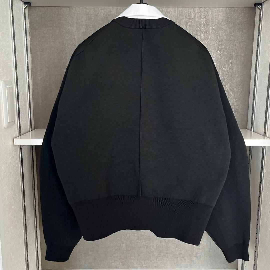 アダムエロペ　シャツ襟付きカーディガン　ブラック　金ボタン　長袖　クルーネック黒