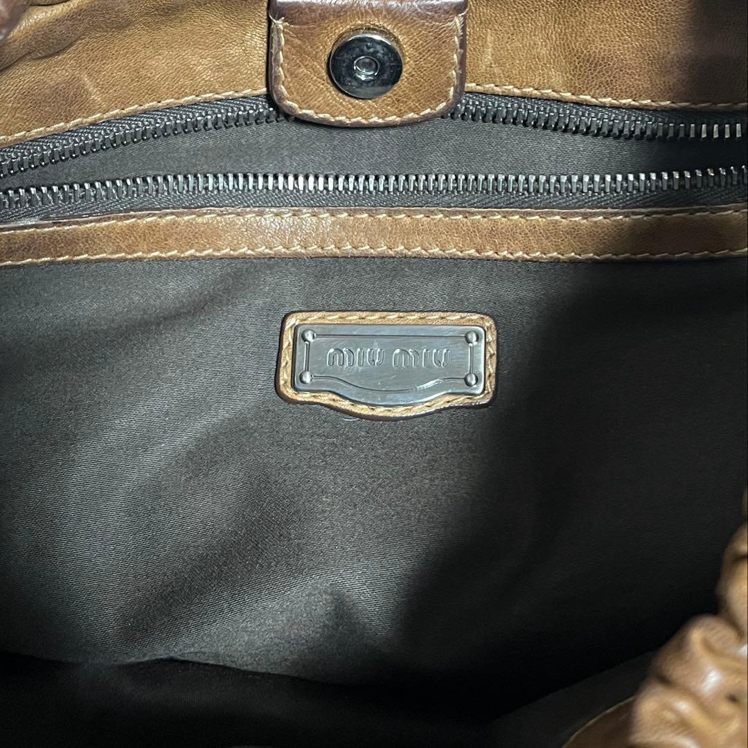 miumiu レザー　バッグ　vittelo