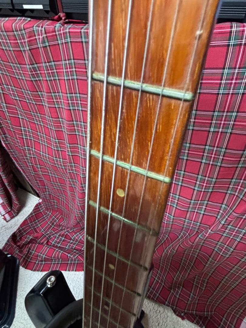 Rickenbacker 330 Jetglo 2009製