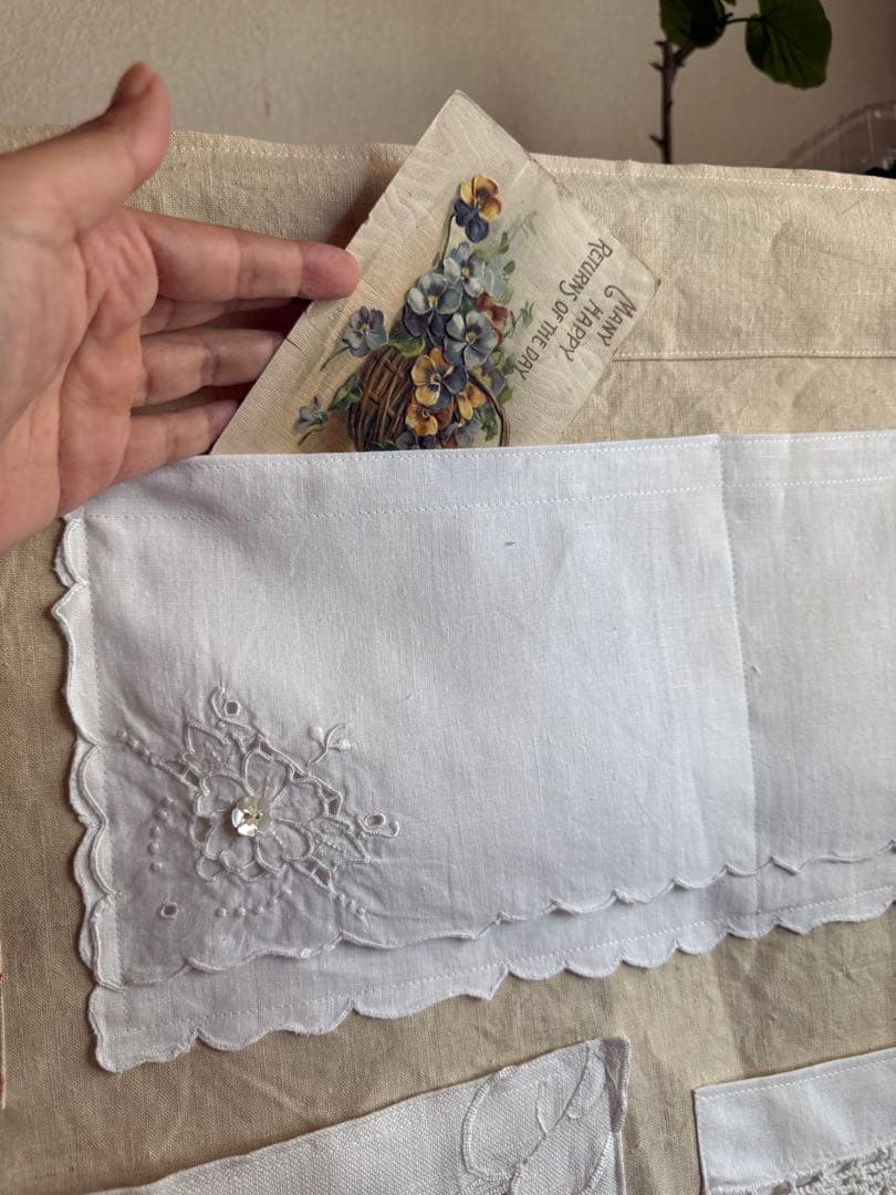 フランスアンティークஐ⋆*大人可愛いウォールポケット・リネン・花柄・刺繍