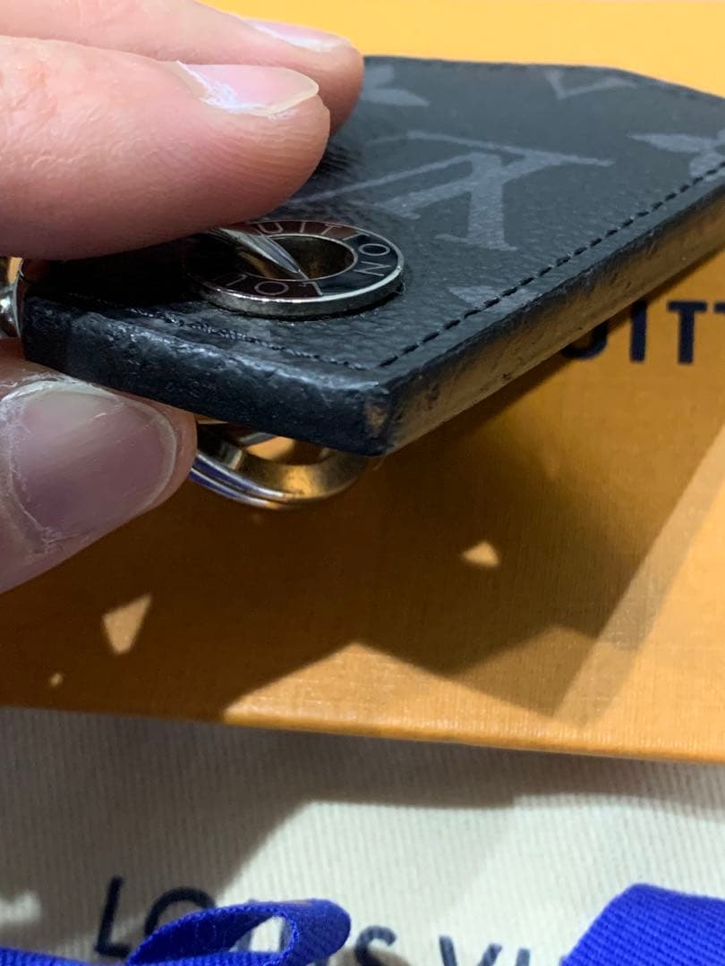 ルイヴィトン　キーリング　キーホルダー　アンシャッペ　モノグラム　黒