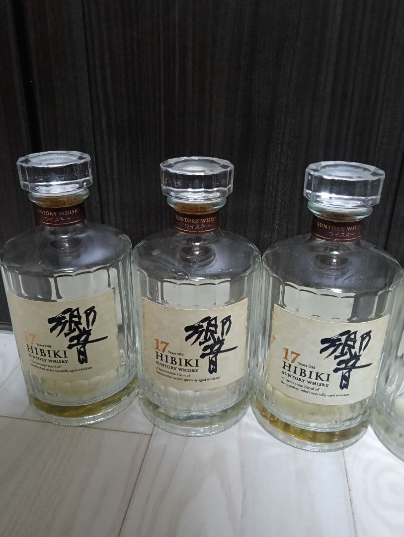 【空瓶】【響２１年４本】【響１７年６本】