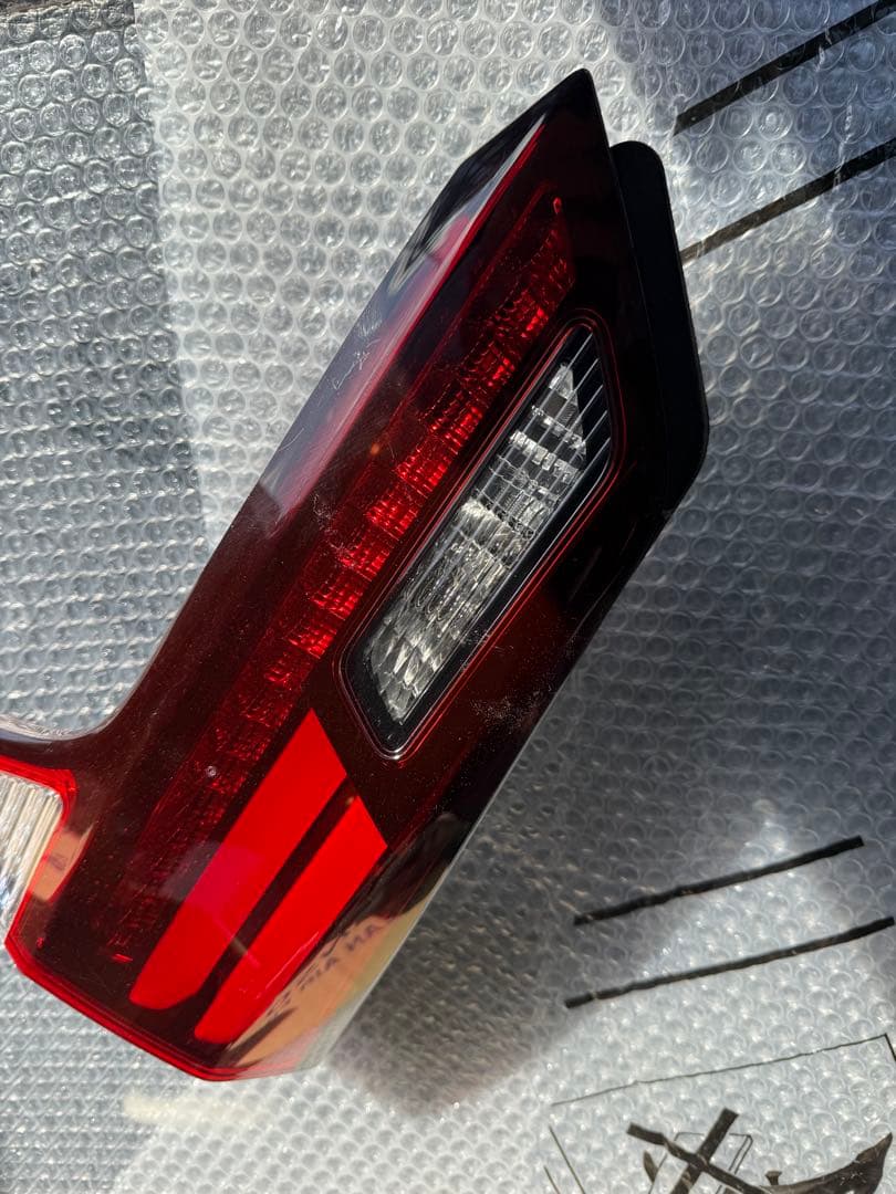 ホンダ　ヴェゼル　RU1 2 3 4 テールランプ　リアゲート　左右　セット