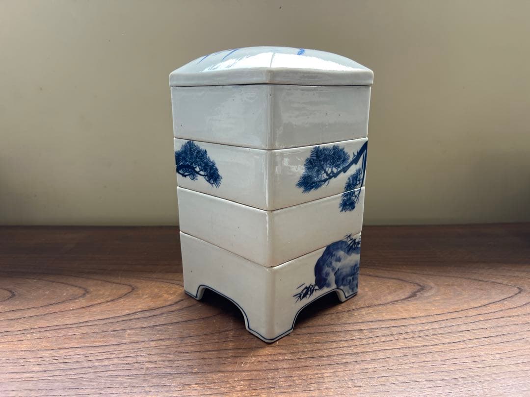 重箱　陶器　染付　インテリア置物　骨董