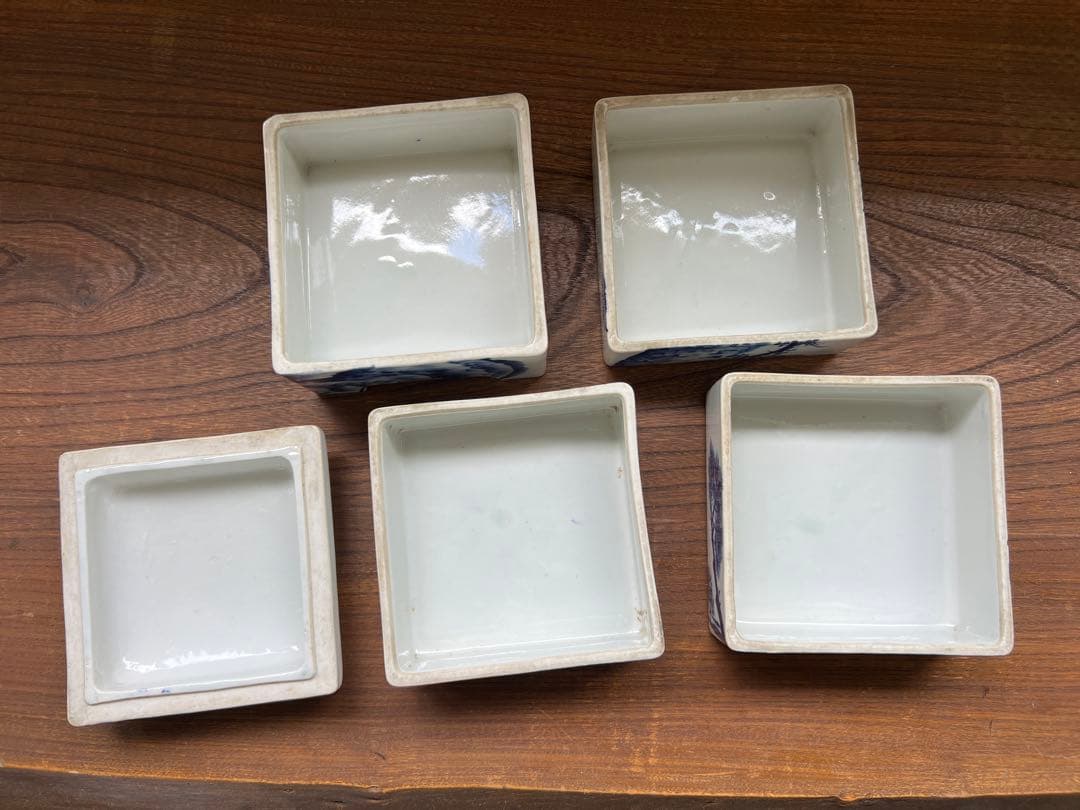 重箱　陶器　染付　インテリア置物　骨董