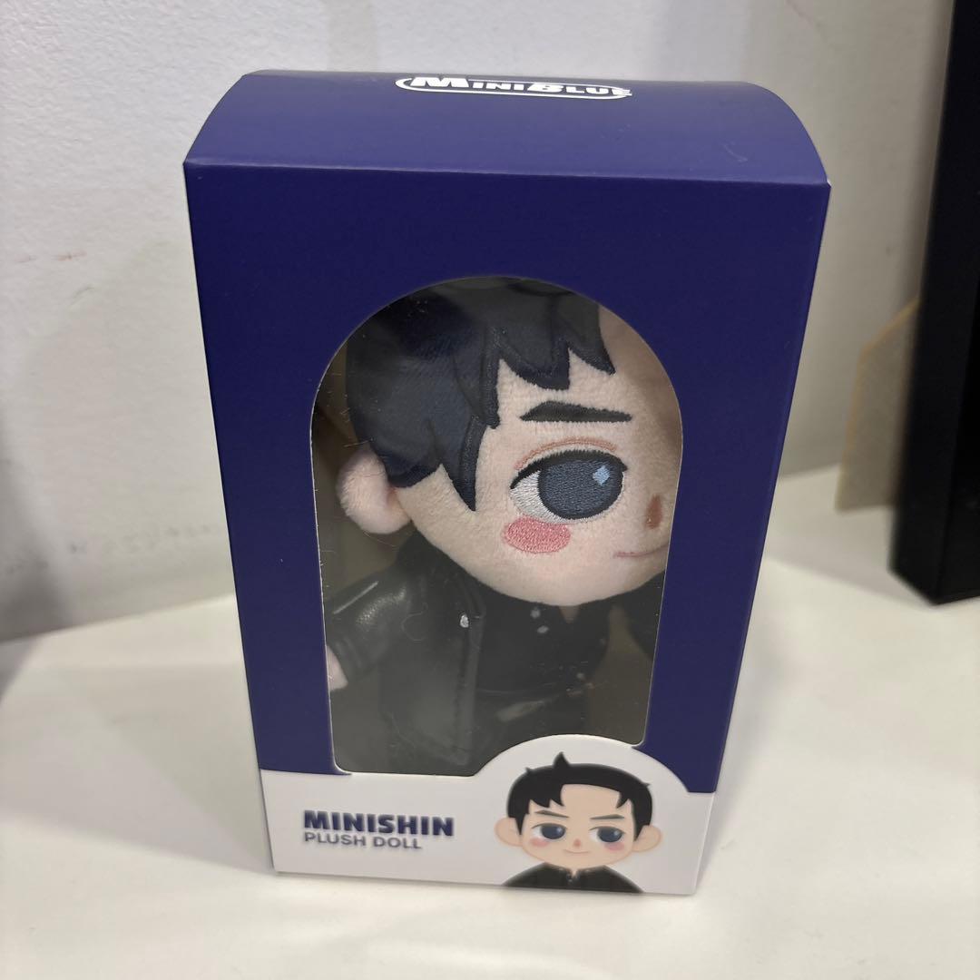 ☆韓国CNBLUE OFFICIALPOP-UP PLUSH DOLLジョンシン