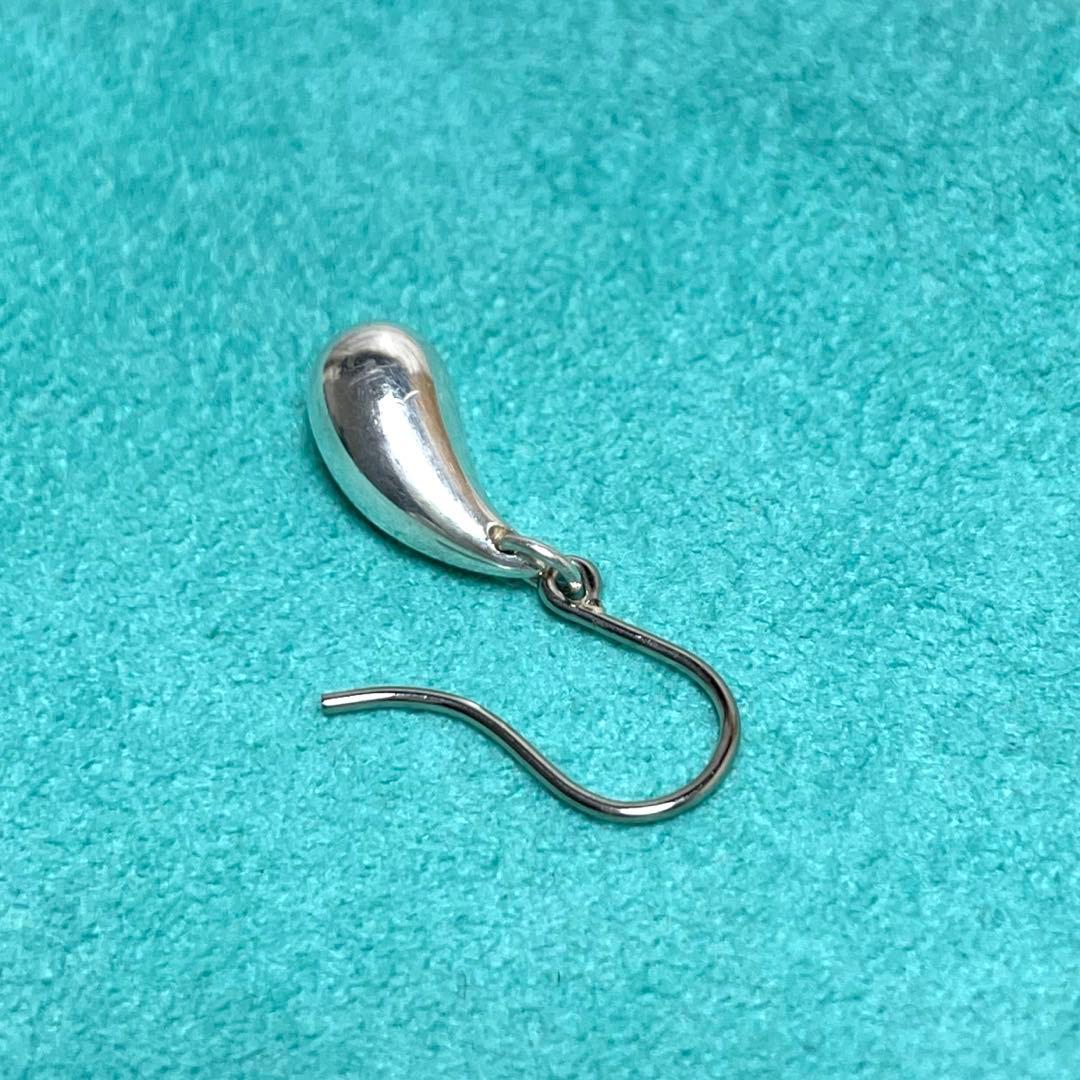 【極美品】ティファニー　ティアドロップフックピアス片耳　シルバー925