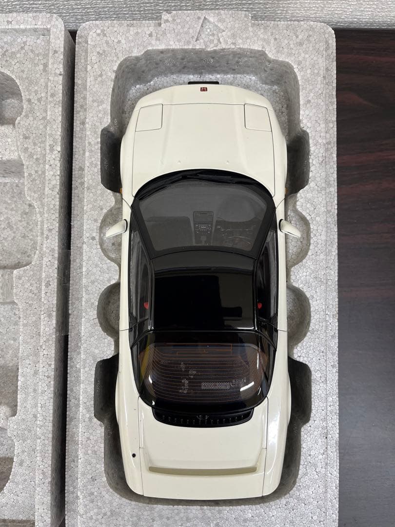 オートアートNSX タイプR チャンピオンシップ ホワイト1/18