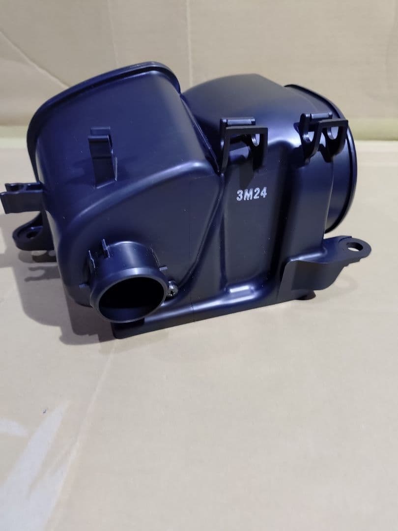 新型N-BOXターボ車　エアクリーナー　インタークーラーエアーガイド