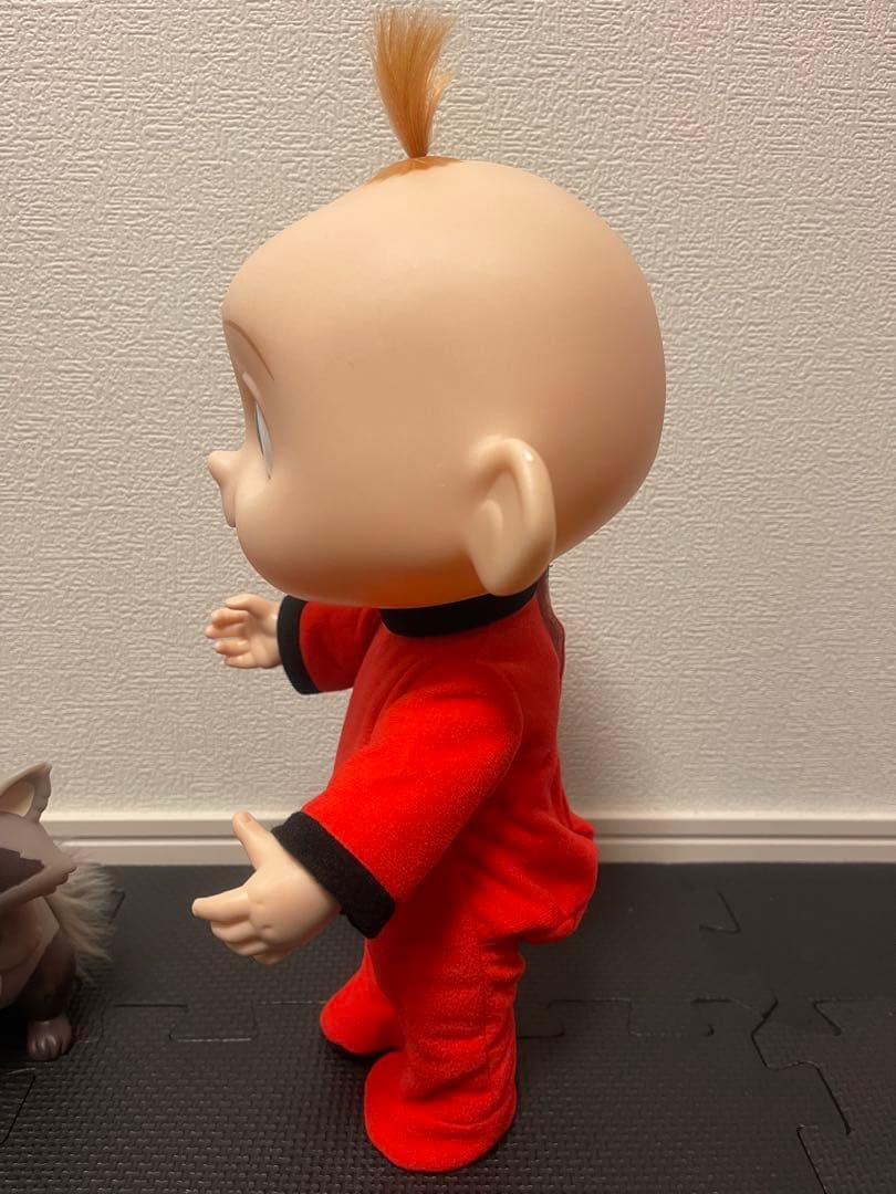 ディズニー　インクレディブル　ジャックジャック　ライトサウンドフィギュア