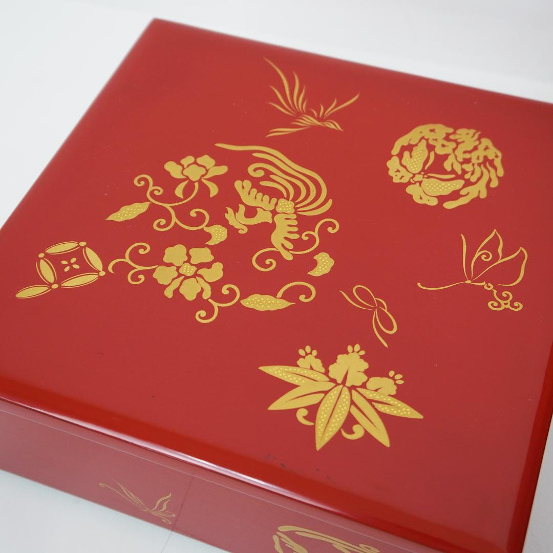 漆 蒔絵 重箱 五段 蓋2枚付き 松竹梅 縁起物 収納箱 付属