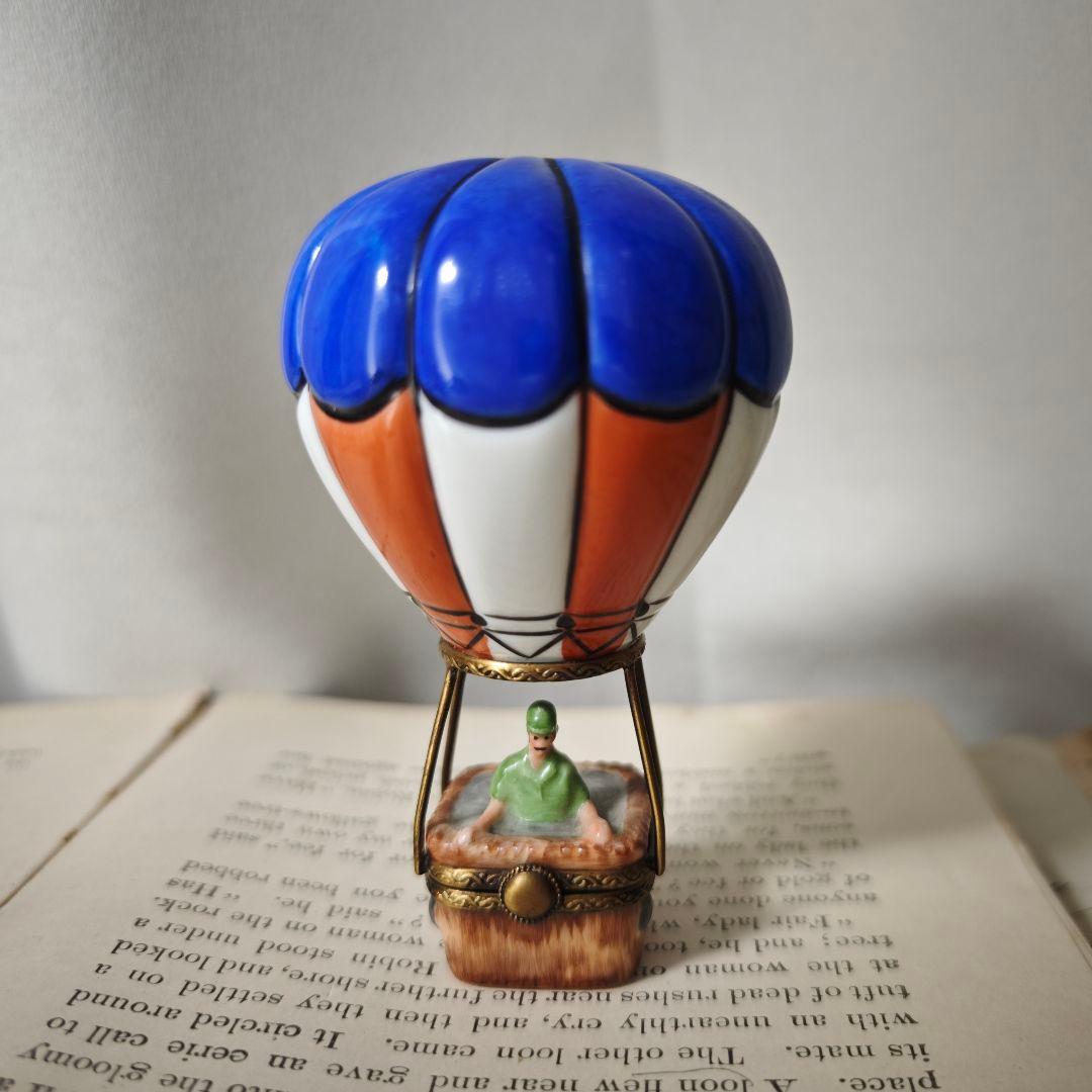 リモージュボックス　熱気球　フランス製小物入れ　陶器　ミニチュア