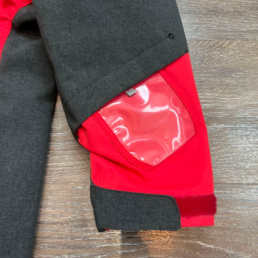 150 男の子　デサント　美品　　セットアップ　上下　スキーウェア