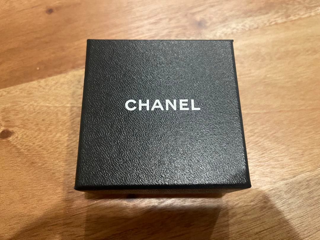 CHANEL シルバー ダブルCロゴ ピアス