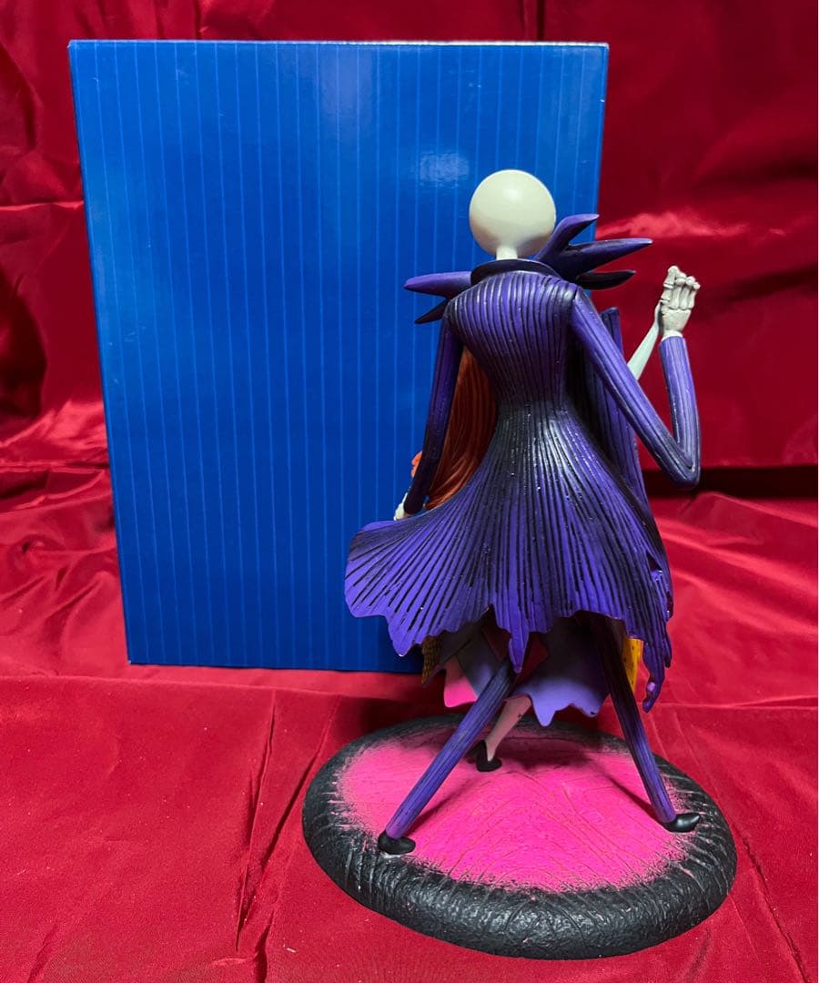 ナイトメアビフォアクリスマス　エネスコ　ショーケース　ジャック　サリー　置物