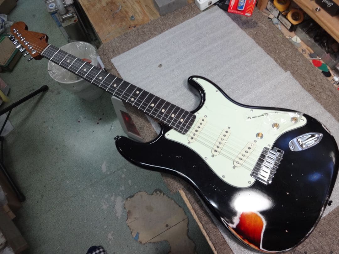 RYギター　ストラト　マルチレイヤー 　美品