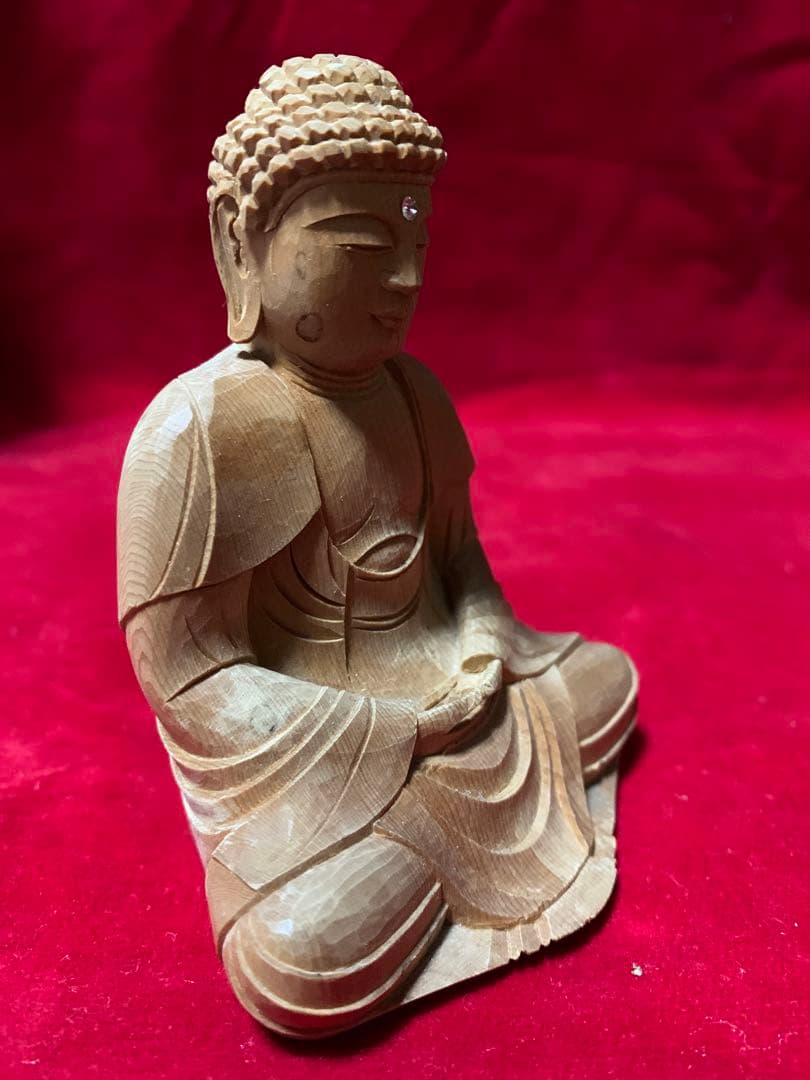 香木白檀白檀阿弥陀如共箱付き佛像 細密彫刻台座付き  佛像 細密彫刻55万円の品
