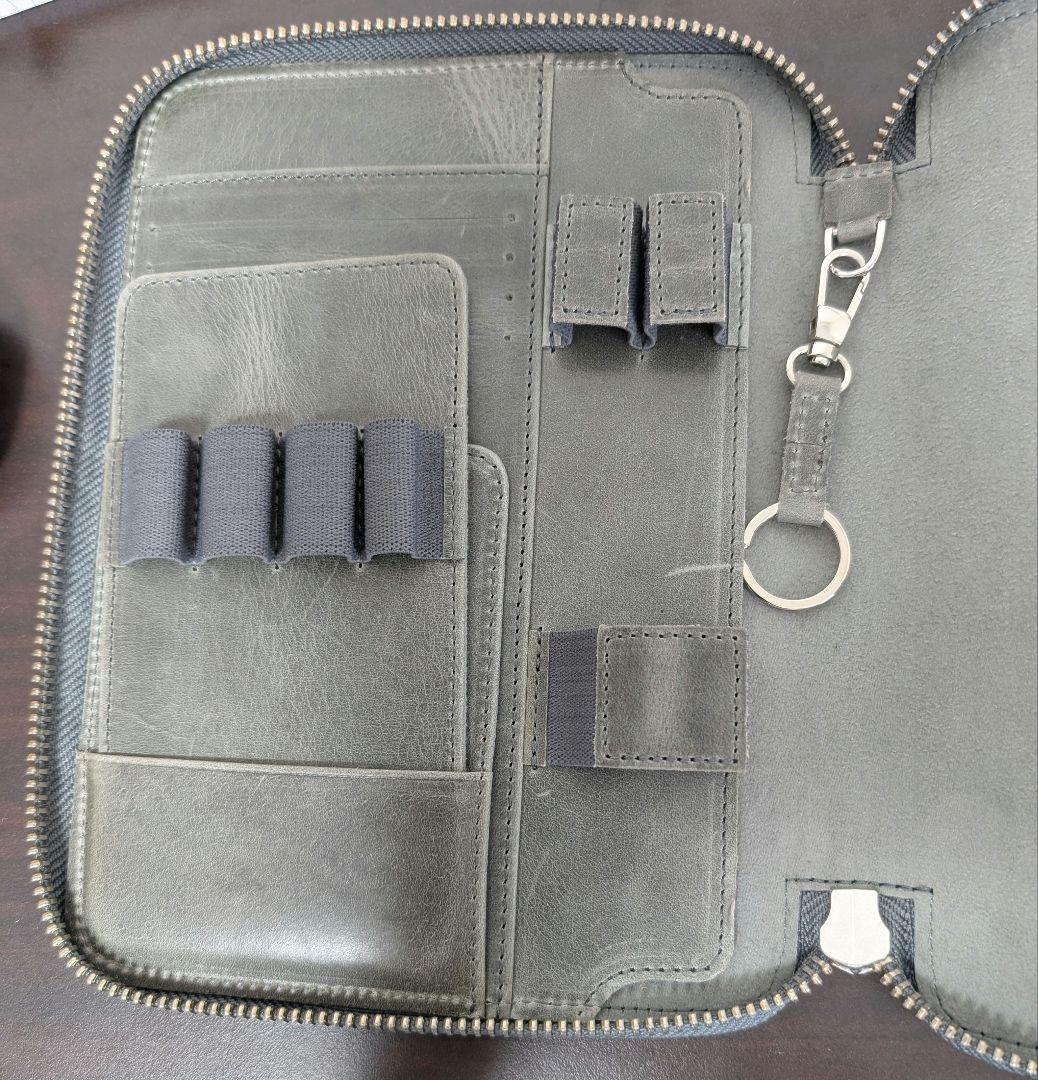 ガレンレザー A5ジップフォリオ クレイジーホース スモーキー