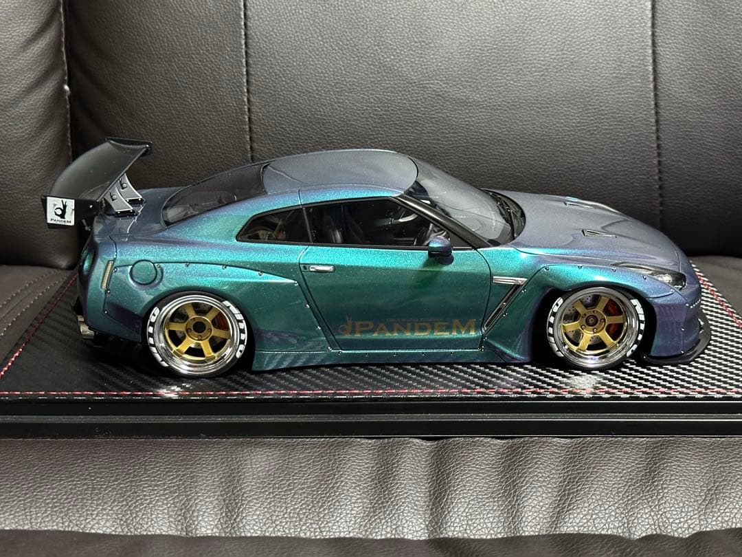 イグニッションモデル PANDEM 1/18 R35 GTR マジョーラ